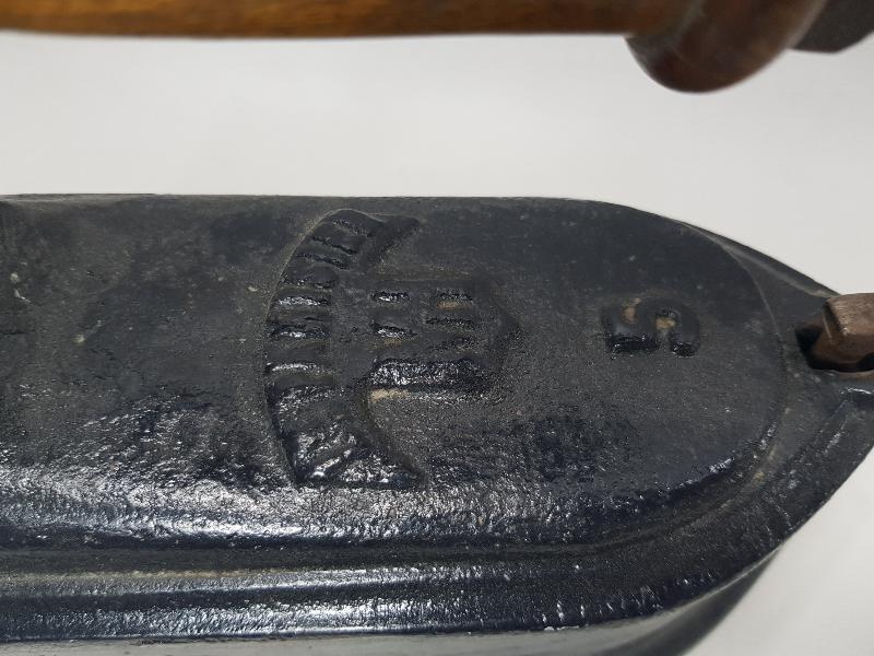 ANTİKA KÖMÜRLÜ ÜTÜ