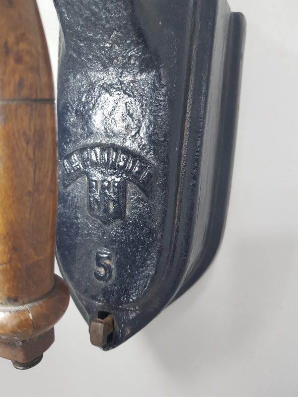 ANTİKA KÖMÜRLÜ ÜTÜ