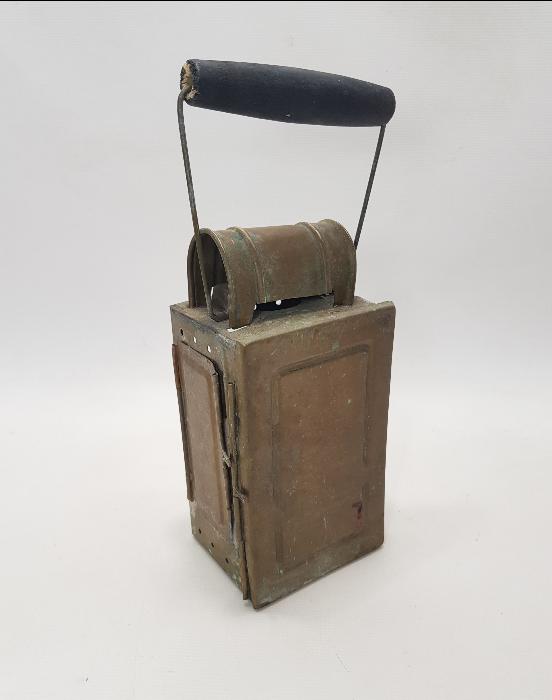 ANTİKA TREN İŞARET LAMBASI 