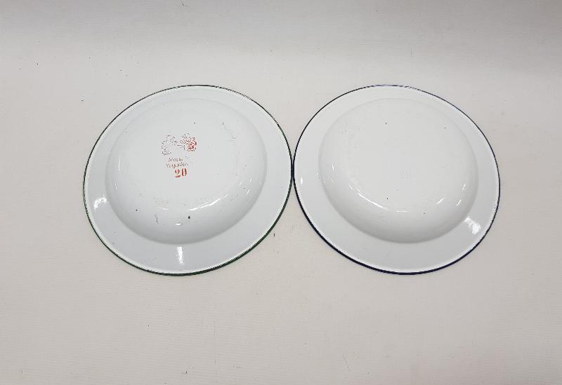 BİR ÇİFT EMAYE TABAK