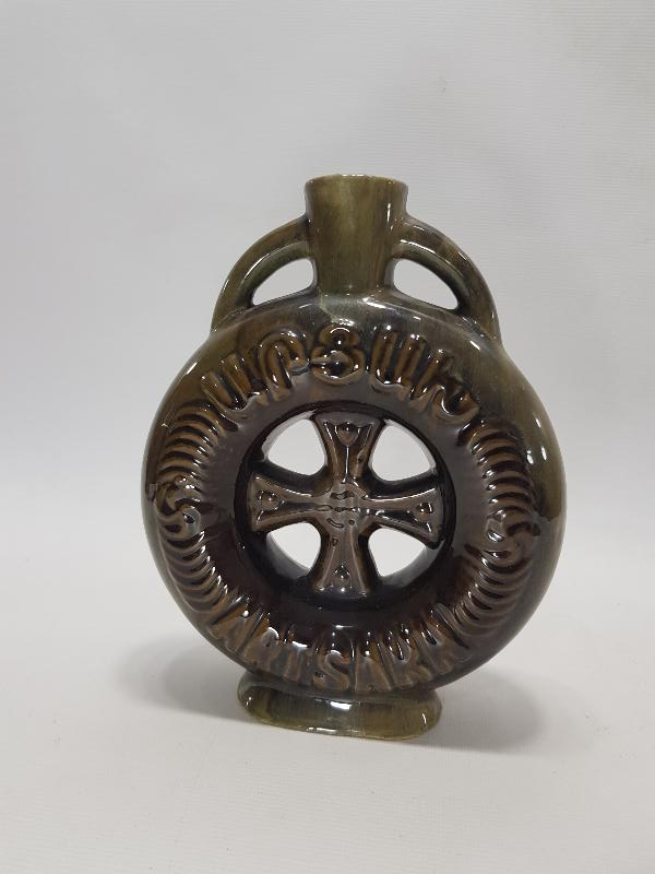 ERMENİCE YAZILI SERAMİK MATARA