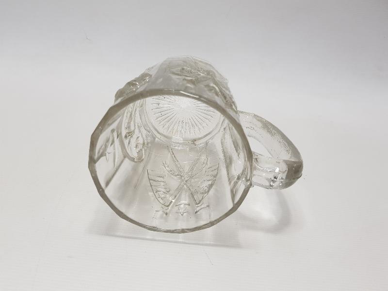 OSMANLI DÖNEMİ AY YILDIZLI BAYRAK VE ASLAN KABARTMA RESİMLİ BİRA BARDAĞI 