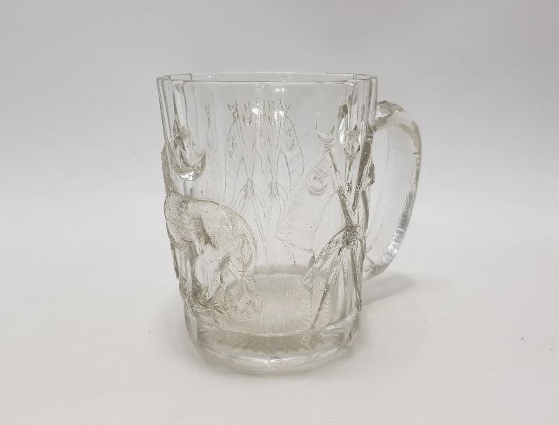 OSMANLI DÖNEMİ AY YILDIZLI BAYRAK VE ASLAN KABARTMA RESİMLİ BİRA BARDAĞI 