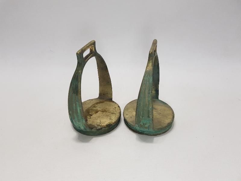 OSMANLI DÖNEMİ BİR ÇİFT BRONZ ÜZENGİ 