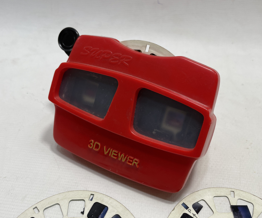 4 ADET TEKERLEK FİLMLERİ BULUNAN HAC GÖRSELLİ ÇALIŞIR DURUMDA GÖZLÜK