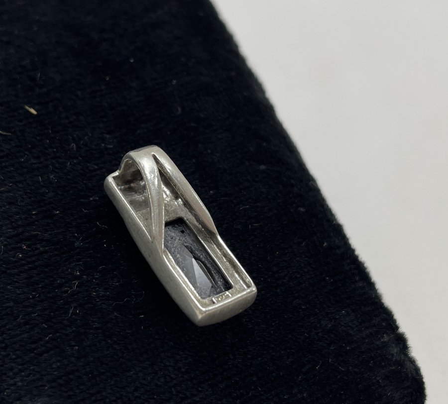 FASETA KESİM ÖZEL YAPIM GÜMÜŞ KOLYE UCU