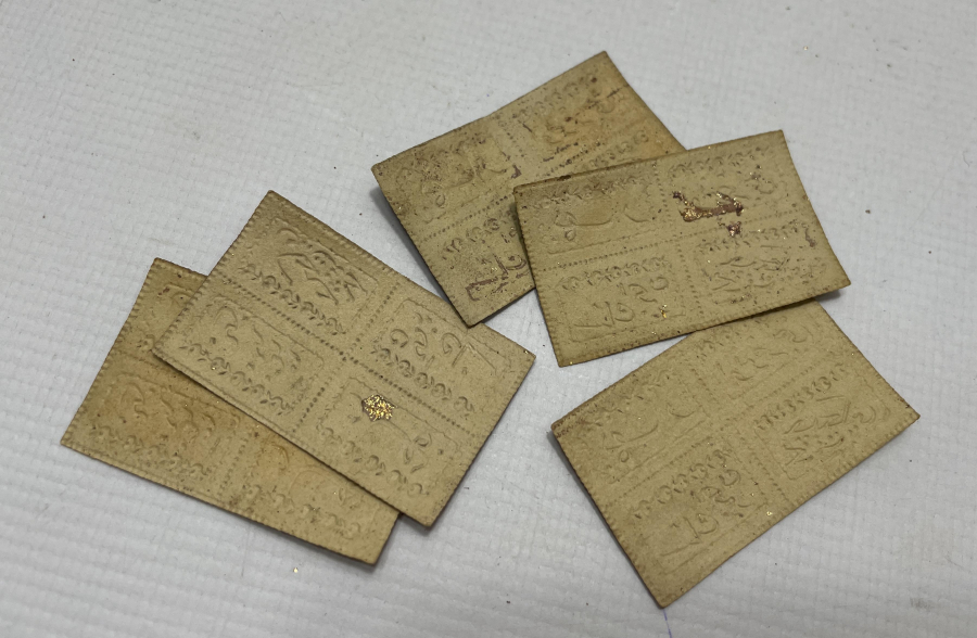 OSMANLI DÖNEMİ ALTIN VARAKLI KOLONYA ETİKETLERİ