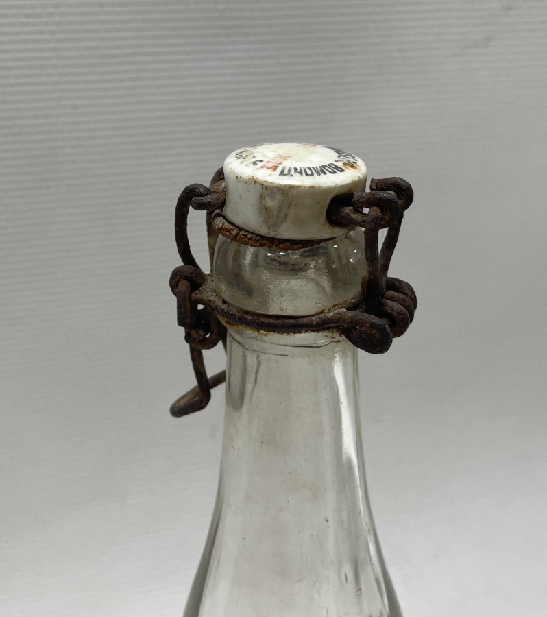 OSMANLI DÖNEMİ KAPAĞI YAZILI NADİR FORMDA  PORSELEN KAPAKLI ŞİŞE