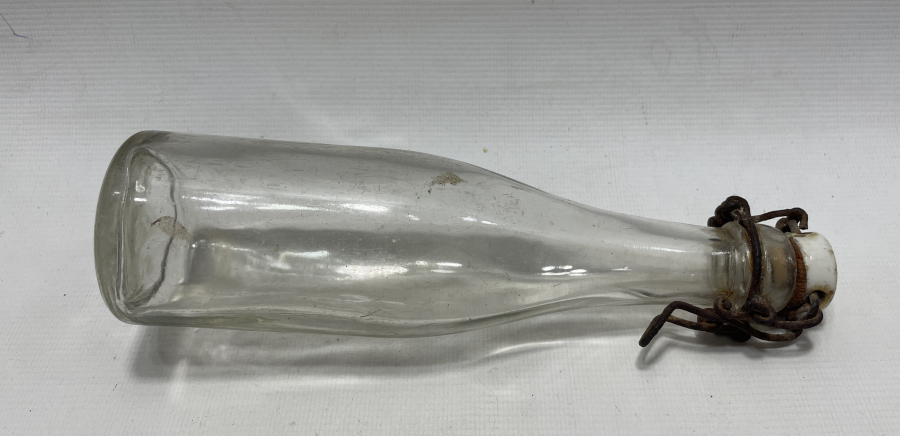 OSMANLI DÖNEMİ KAPAĞI YAZILI NADİR FORMDA  PORSELEN KAPAKLI ŞİŞE