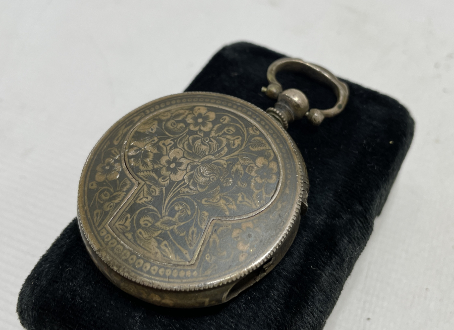 SAAT FORMUNDA ÜZERİ SAVAT İŞÇİLİKLİ OSMANLI DÖNEMİ GÜMÜŞ KOKULUK