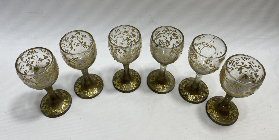 ÜZERİ MİNE İŞÇİLİKLİ VE ALTIN VERMEYLİ 6 LI KADEH TAKIMI