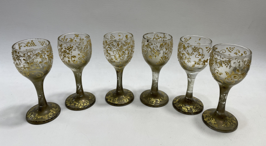 ÜZERİ MİNE İŞÇİLİKLİ VE ALTIN VERMEYLİ 6 LI KADEH TAKIMI
