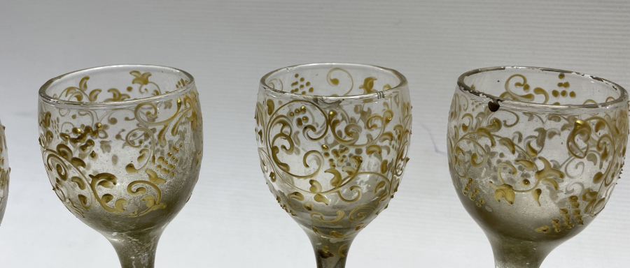 ÜZERİ MİNE İŞÇİLİKLİ VE ALTIN VERMEYLİ 6 LI KADEH TAKIMI