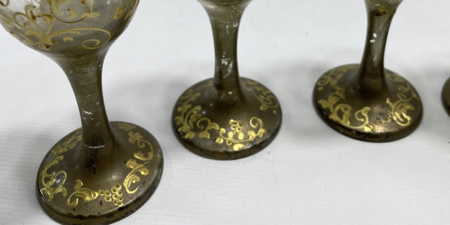 ÜZERİ MİNE İŞÇİLİKLİ VE ALTIN VERMEYLİ 6 LI KADEH TAKIMI