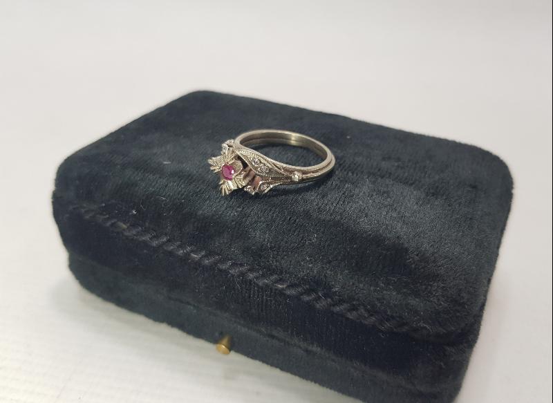 ANTİKA YAKUT VE PIRLANTA TAŞLI YÜZÜK