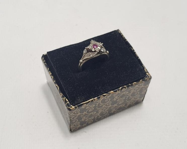 ANTİKA YAKUT VE PIRLANTA TAŞLI YÜZÜK