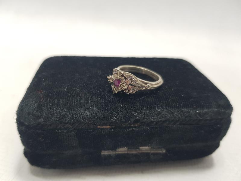 ANTİKA YAKUT VE PIRLANTA TAŞLI YÜZÜK