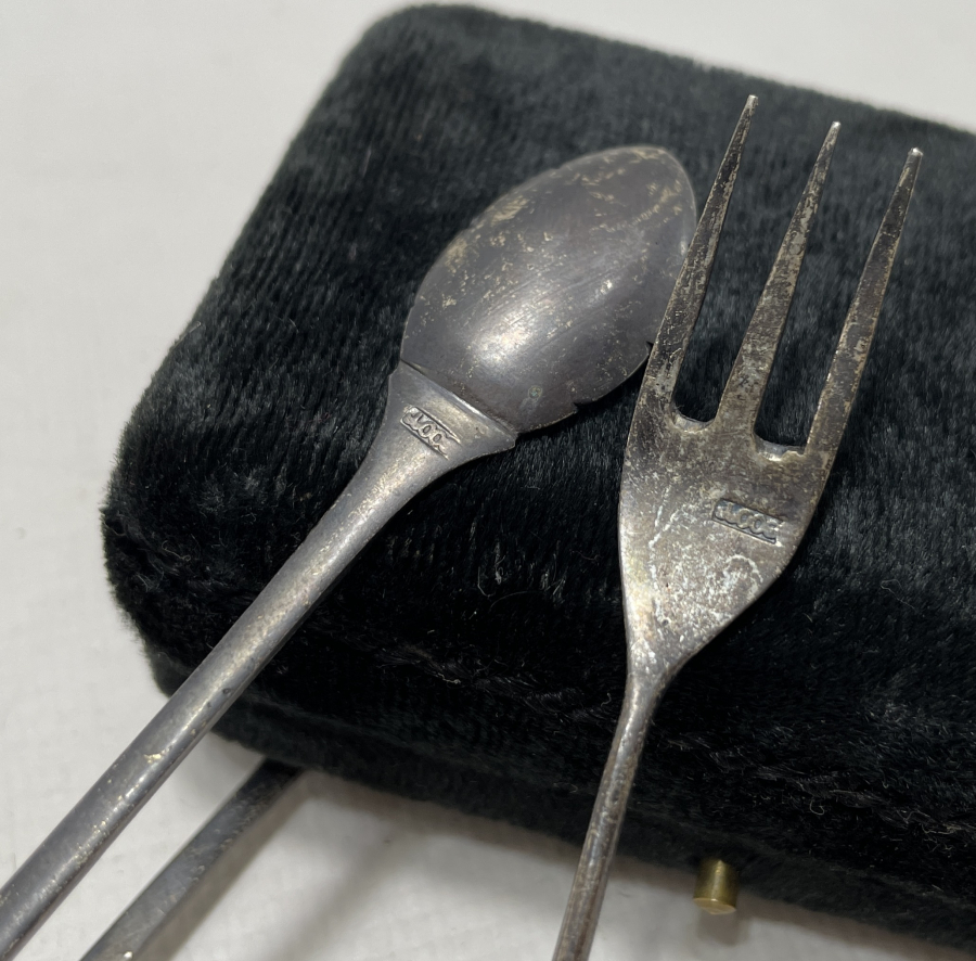 ANTİKA GÜMÜŞTEN MAMUL LİMON ÇATALI VE ŞEKER TUTACAĞI