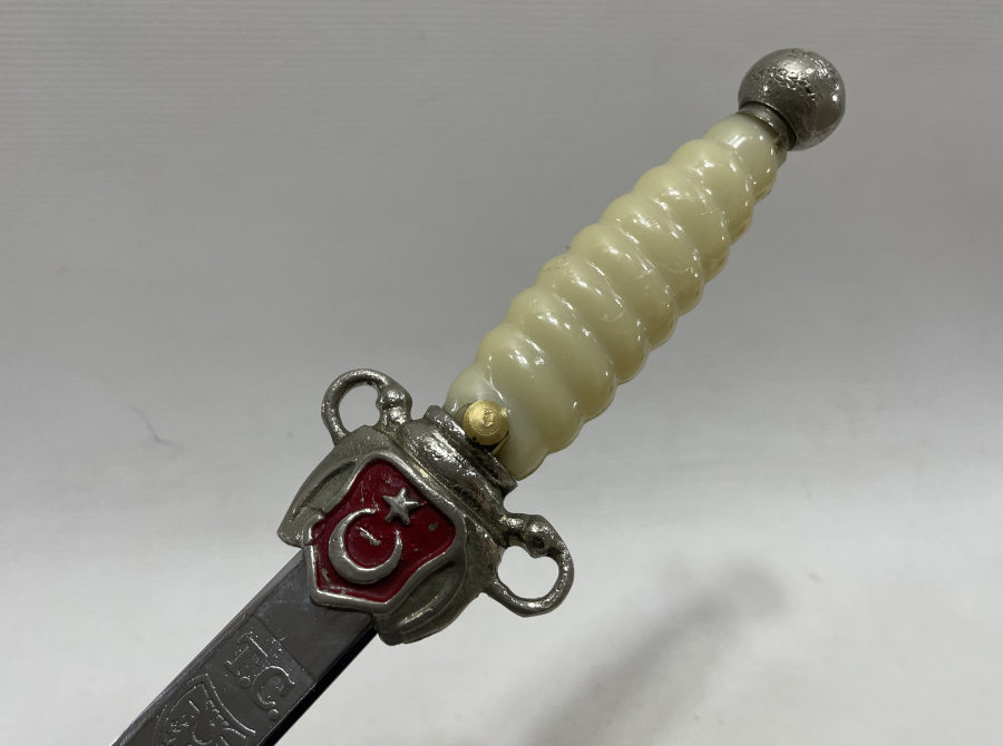 BAKALİT SAPLI SUBAY MEÇİ