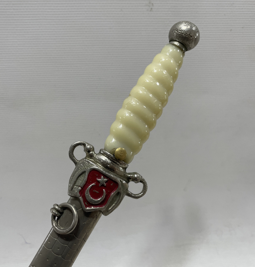 BAKALİT SAPLI SUBAY MEÇİ