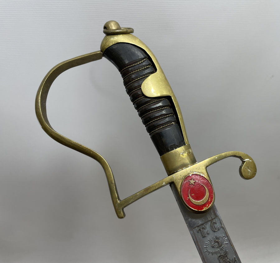 BOYNUZ SAPLI ANTİKA SUBAY KILICI