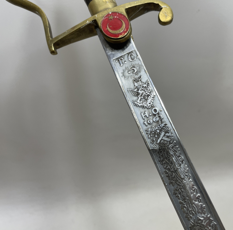 BOYNUZ SAPLI ANTİKA SUBAY KILICI