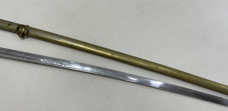 BOYNUZ SAPLI ANTİKA SUBAY KILICI