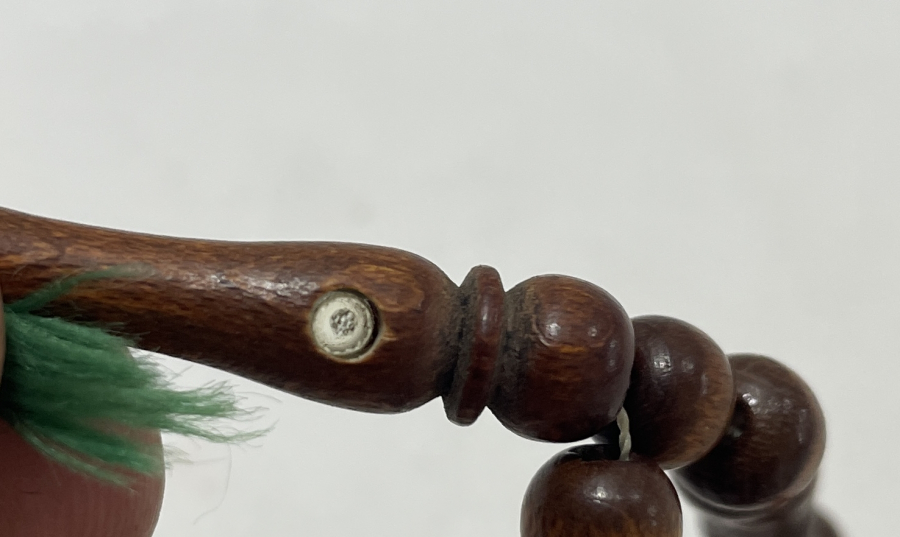 İÇİNDE KABE GÖRSELİ BULUNAN MİKRO RESİMLİ  NADİR FORMDA AHŞAP TESBİH