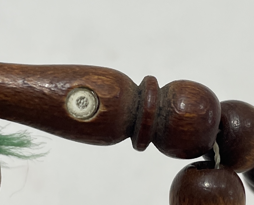 İÇİNDE KABE GÖRSELİ BULUNAN MİKRO RESİMLİ  NADİR FORMDA AHŞAP TESBİH