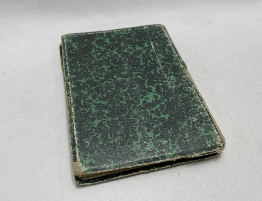 İÇİNDE OSMANLI VE CUMHURİYET DÖNEMİ PULLAR BULUNAN PUL ALBÜMÜ