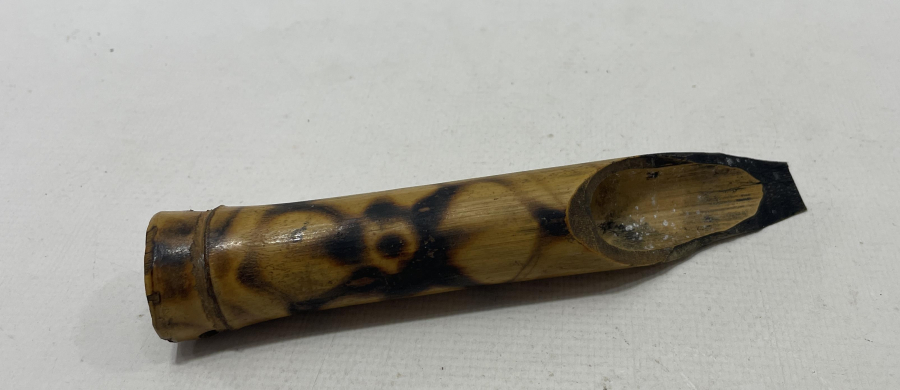 ÜZERİ OSMANLICA YAZILI KARGIDAN MAMUL HAT KALEMİ