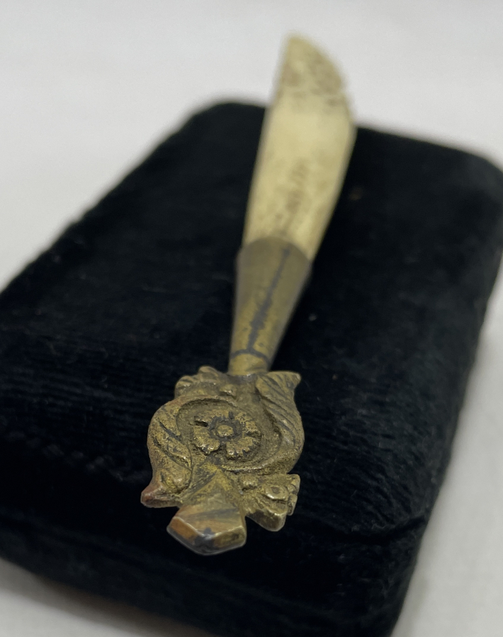 OSMANLI DÖNEMİ KEMİK SAPLI CAM KESME ALETİ