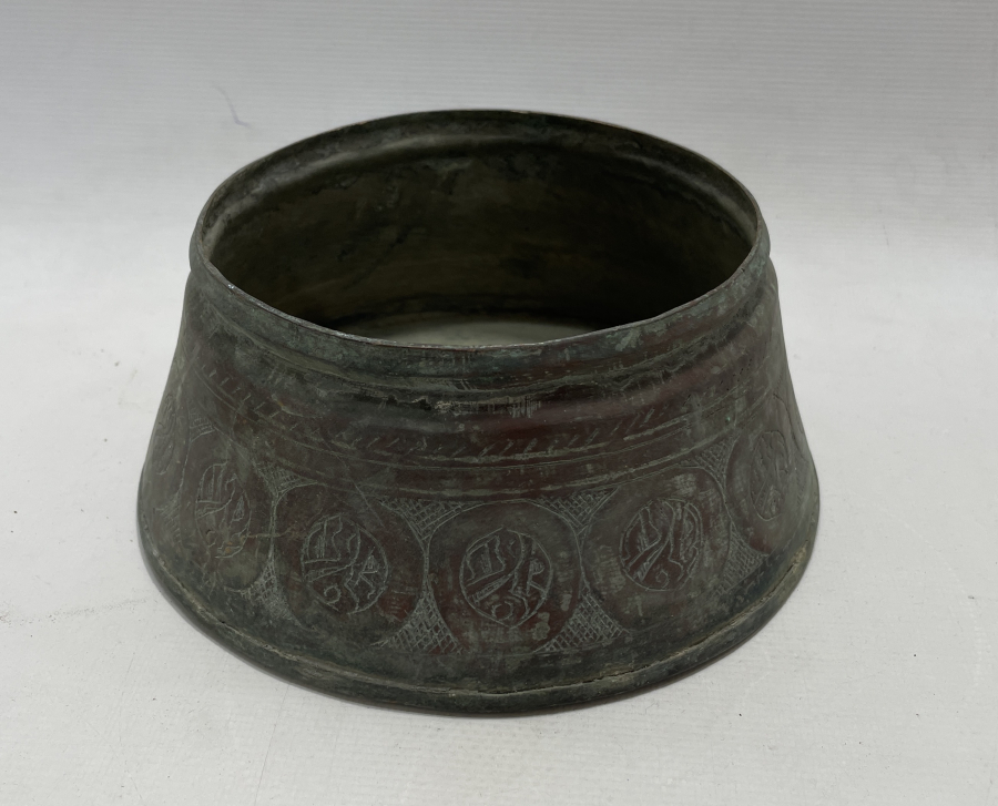 OSMANLI DÖNEMİ NADİR FORMDA TAMAMI İŞLEMELİ MAYA KABI