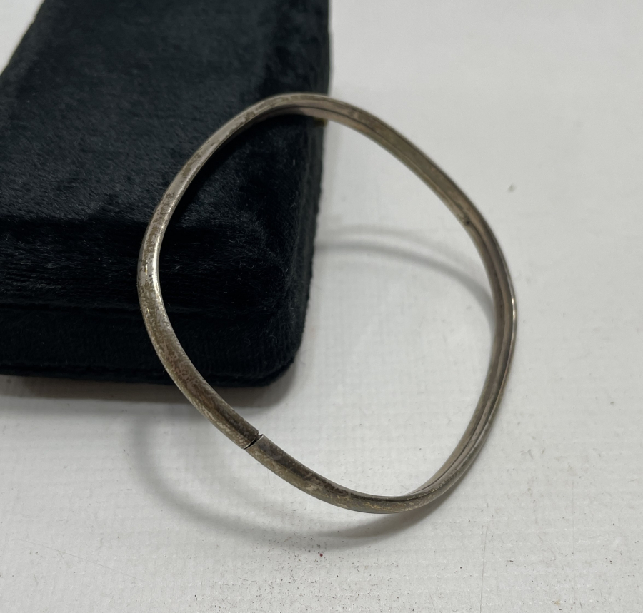 ÖZEL YAPIM DÖRTGEN GÜMÜŞ BİLEZİK