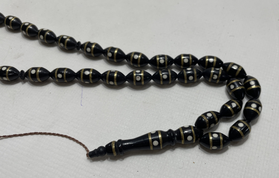 ÜZERİ İŞLEMELİ KUKA TESBİH