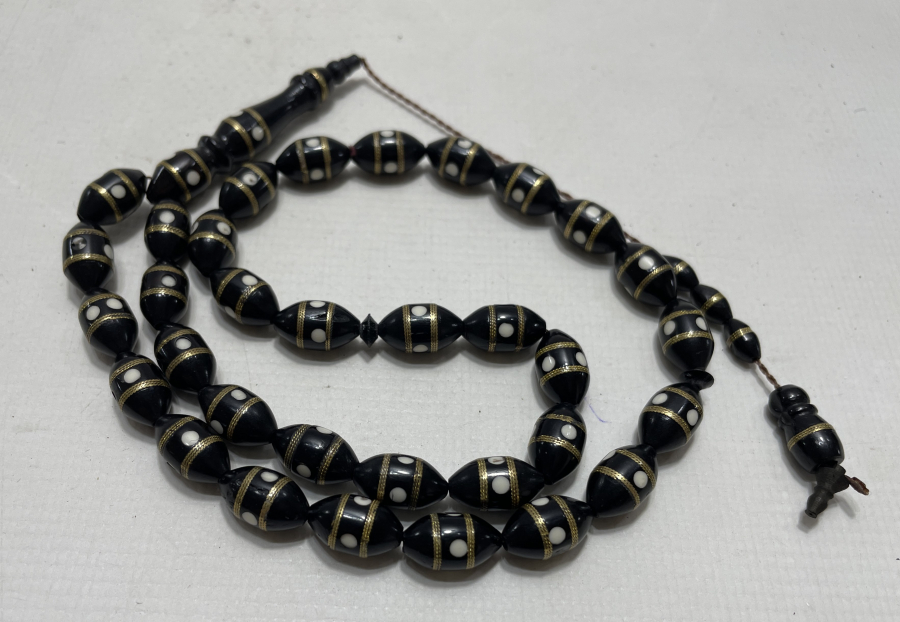 ÜZERİ İŞLEMELİ KUKA TESBİH