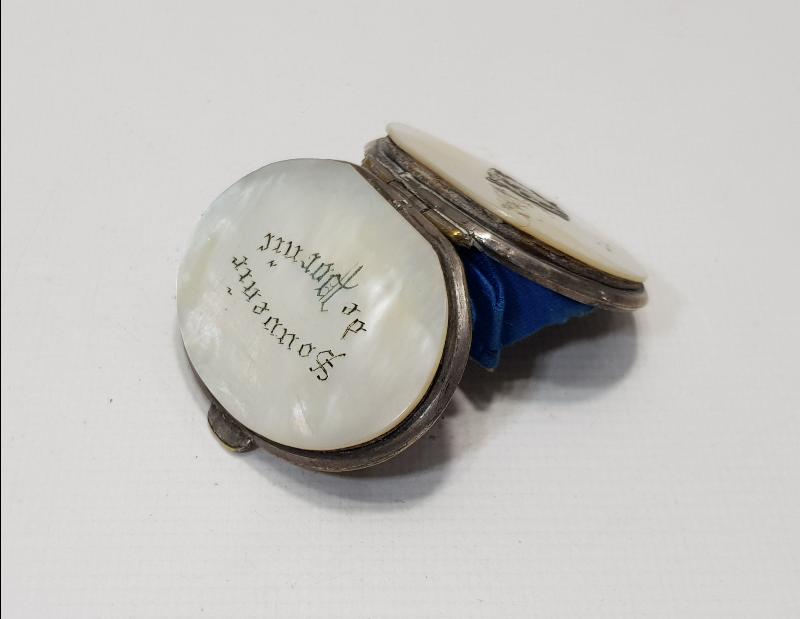 1880'LERDEN GÜMÜŞ VE SEDEFTEN MAMÜL MİNİ CÜZDAN