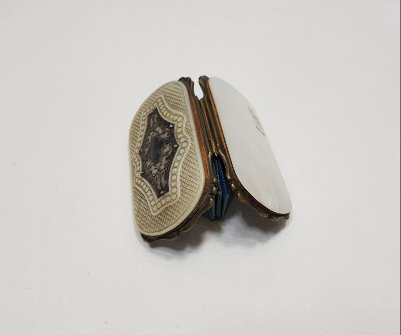 ART NOUVEAU GÜMÜŞ VE SEDEF İŞÇLİKLİ MİNİ CÜZDAN