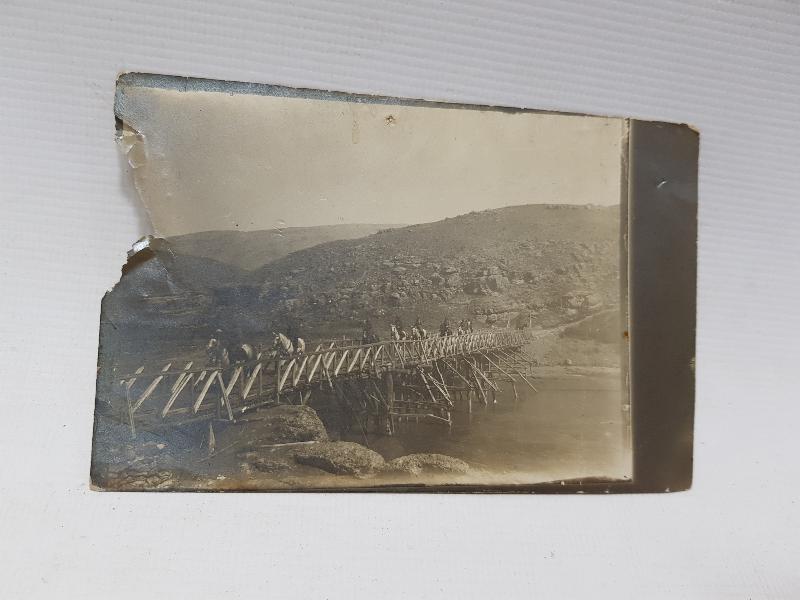 BİRİNCİ CİHAN HARBİNDE KÖPRÜDEN GEÇEN OSMANLI SÜVARİLERİ 