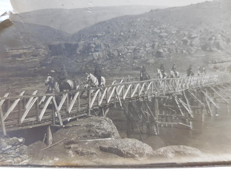 BİRİNCİ CİHAN HARBİNDE KÖPRÜDEN GEÇEN OSMANLI SÜVARİLERİ 