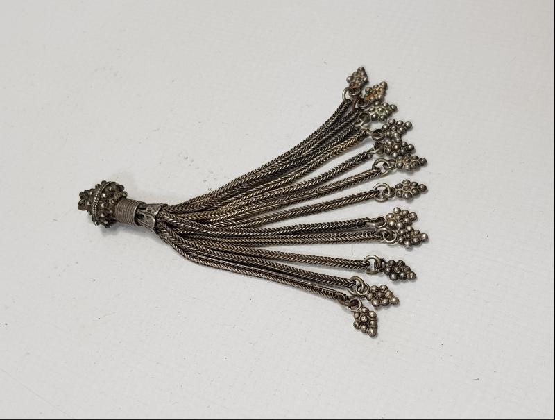 GÜMÜŞ TESPİH PÜSKÜLÜ 