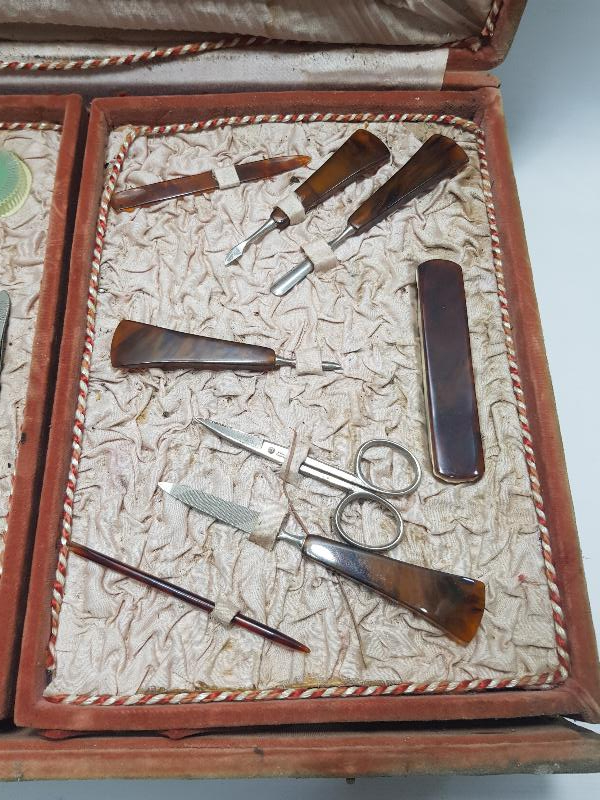 KUTUSUNDA ANTİKA BAKIM SETİ 