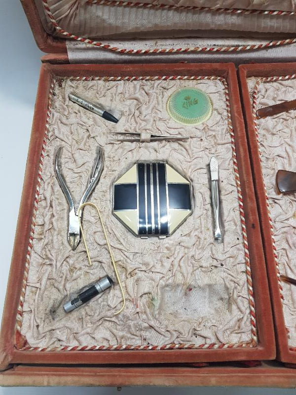 KUTUSUNDA ANTİKA BAKIM SETİ 