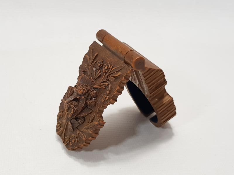 OSMANLI DÖNEMİ EL OYMA KABARTMA İŞÇİLİKLİ AHŞAP SAAT KUTUSU