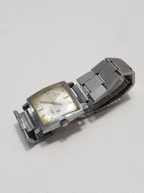 E.R.C. MARKA KURMALI ERKEK KOL SAATİ 