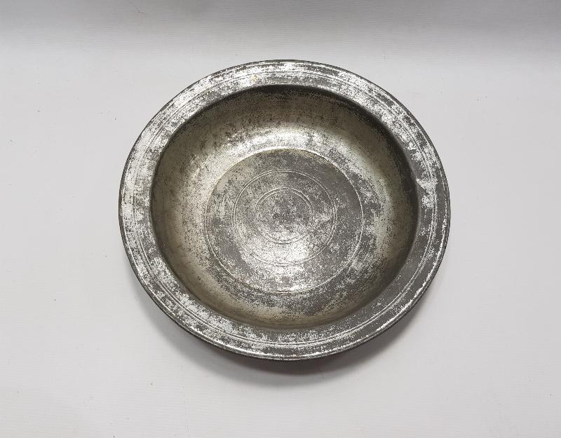 OSMANLICA YAZILI SAZ TUĞRALI BAKIR TABAK 