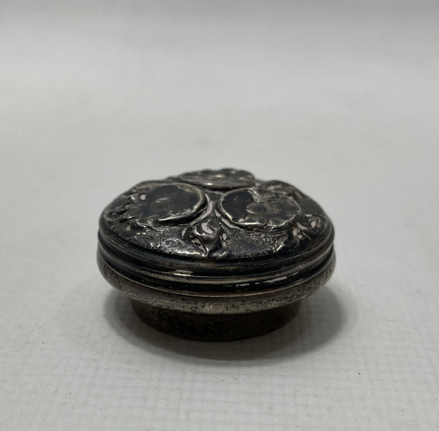 ANTİKA KAPAKLI GÜMÜŞ KUTU