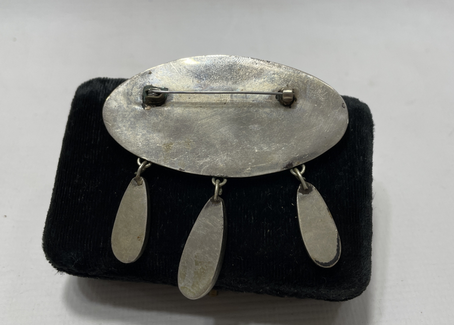 ANTİKA SEDEF ÜZERİ EL BOYAMA SANATÇI İMZALI ÖZEL YAPIM BROŞ