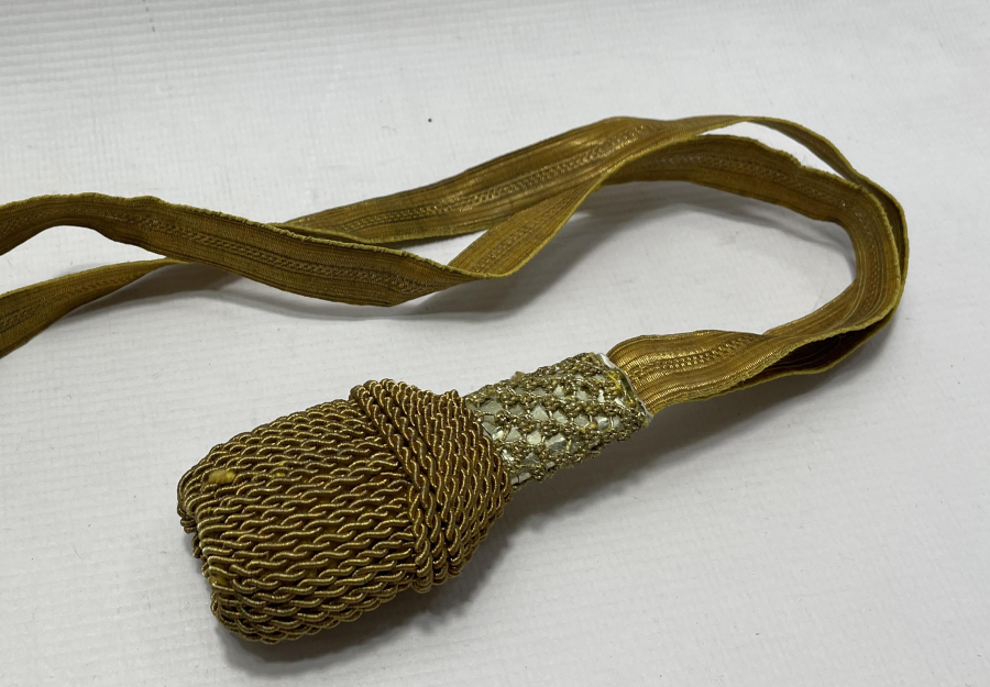 OSMANLI DÖNEMİ GÜMÜŞ SIRMA İŞÇİLİKLİ KILIÇ PÜSKÜLÜ