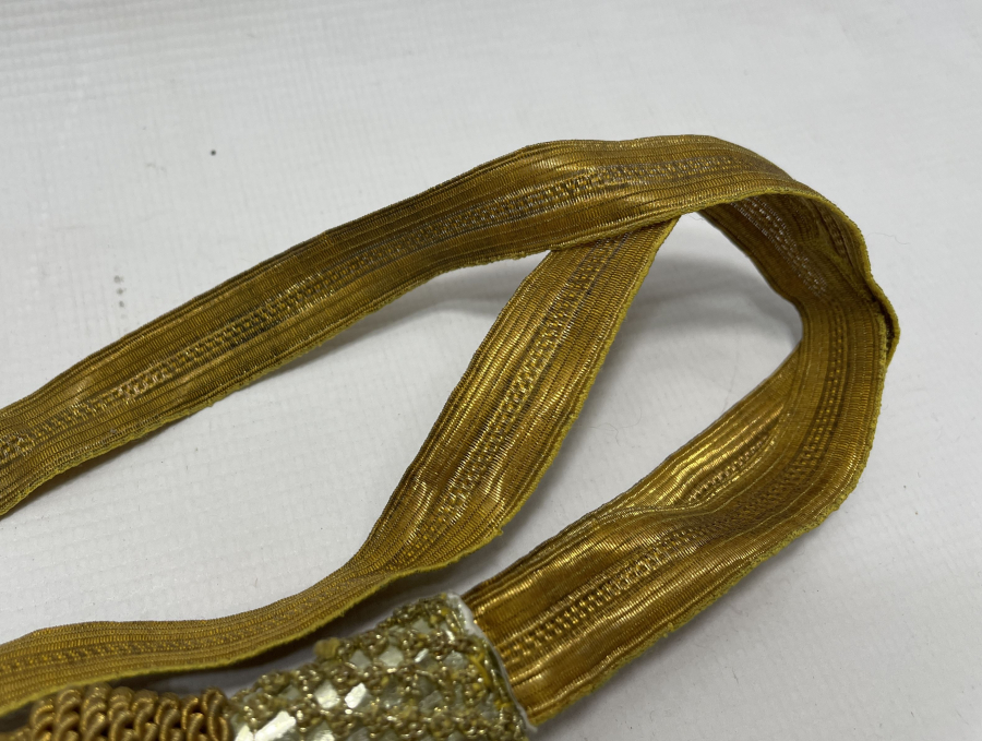 OSMANLI DÖNEMİ GÜMÜŞ SIRMA İŞÇİLİKLİ KILIÇ PÜSKÜLÜ